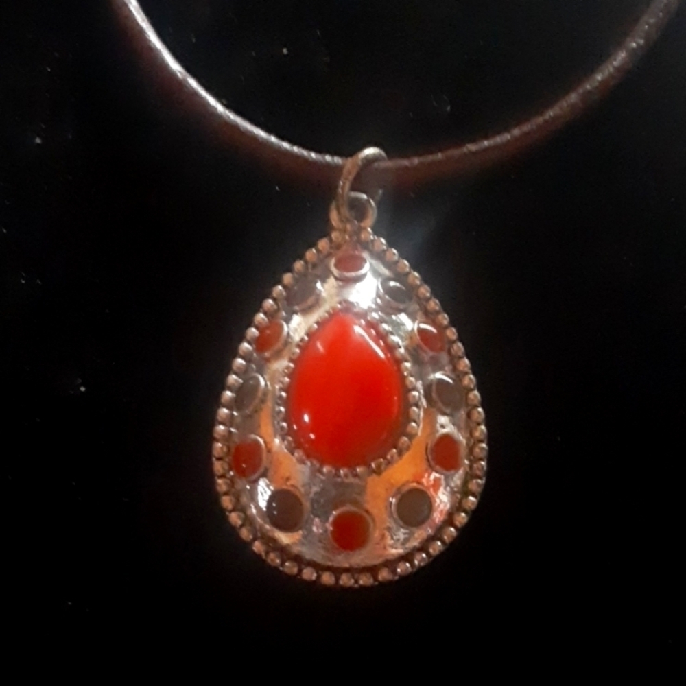 Elegant Silver Tone and Red Pendant Necklace - Picture 2 of 5